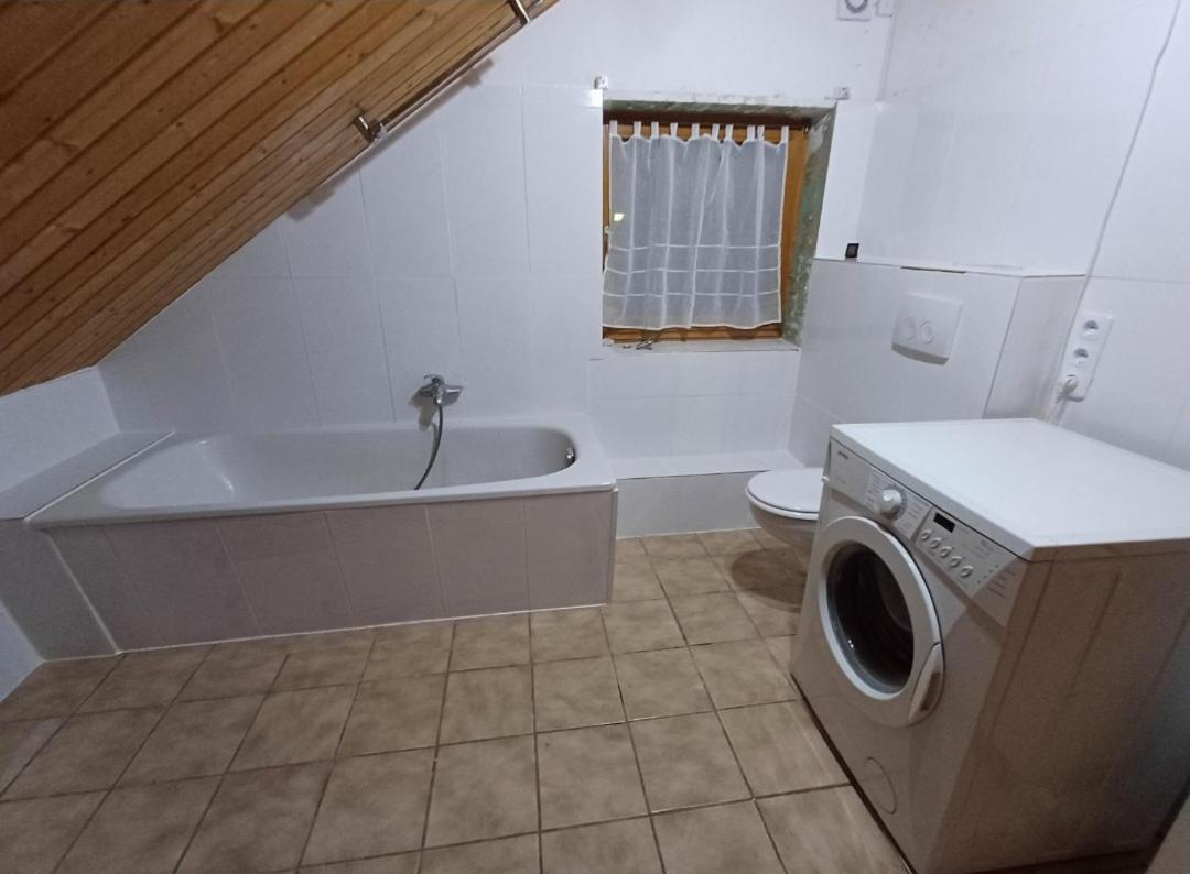 Hopfach Dachwohnung Wolpertshausen Zewnętrze zdjęcie